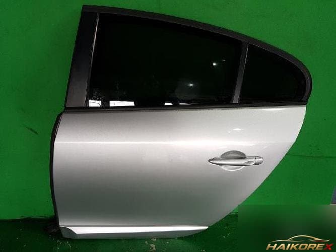 Renault SM3 2010 — задняя дверь левая