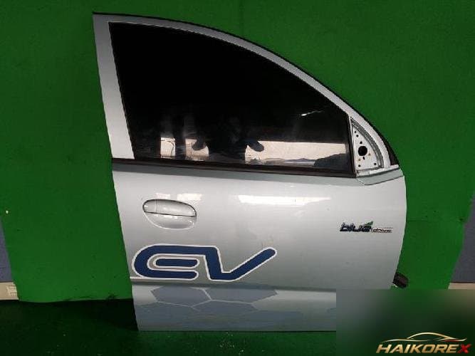 Hyundai Blue On 2011 — передняя дверь правая 760040X020