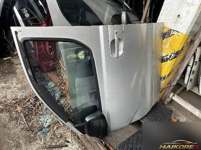 Hyundai Grandstarex 2010 — передняя дверь правая