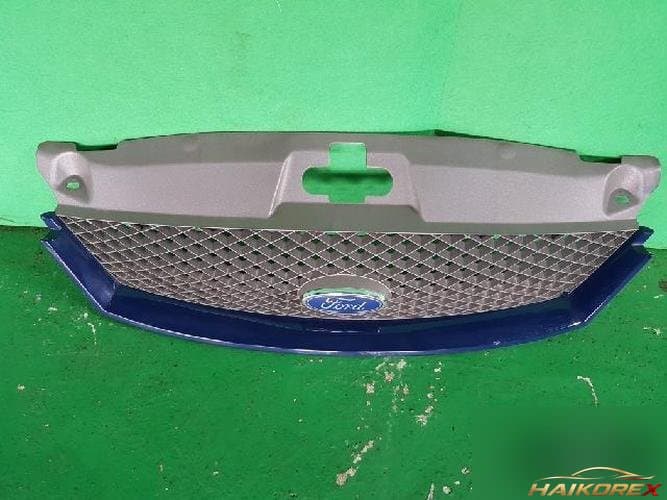 Ford Mondeo 2002 — решётка радиатора