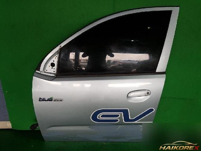Hyundai Blueon 2011 — передняя дверь левая 760030X020