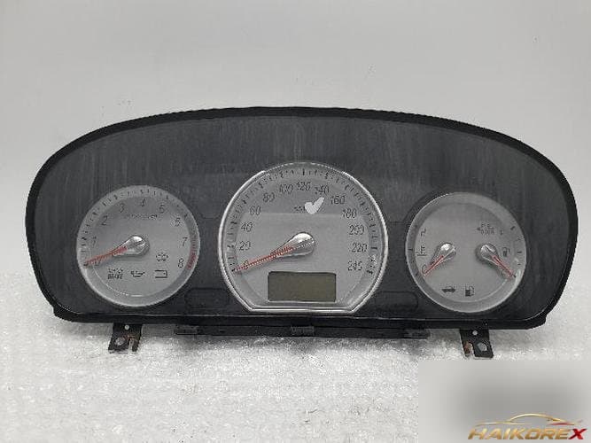 Hyundai Sonata 2005 — панель приборов (бензин) 94003-3K070