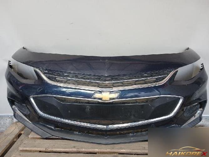 Chevrolet Malibu 2017 — передний бампер