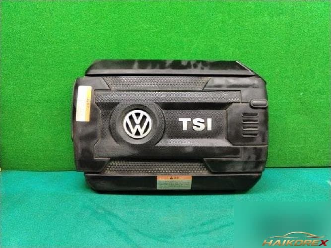 Volkswagen Passat 2015 — крышка двигателя 06K103925D