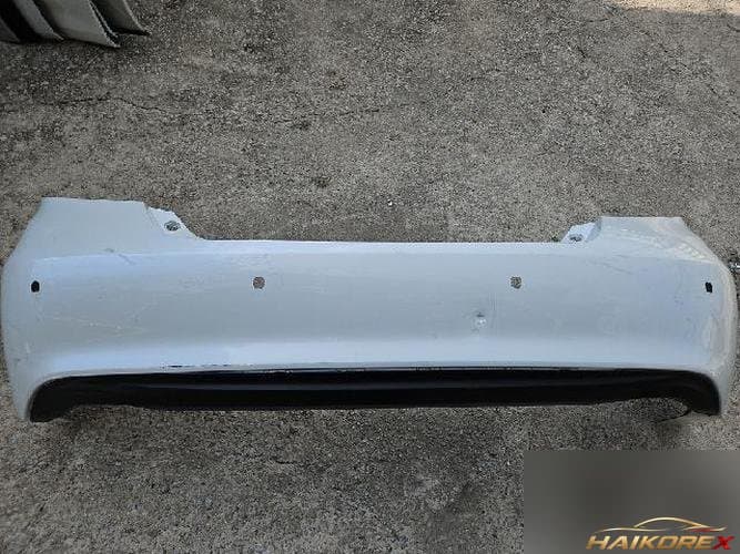 Toyota Camry 2017 — задний бампер
