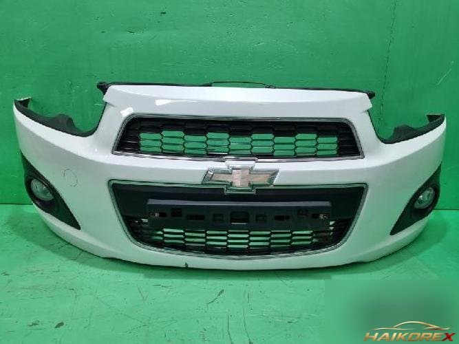 Chevrolet Aveo 2014 — передний бампер