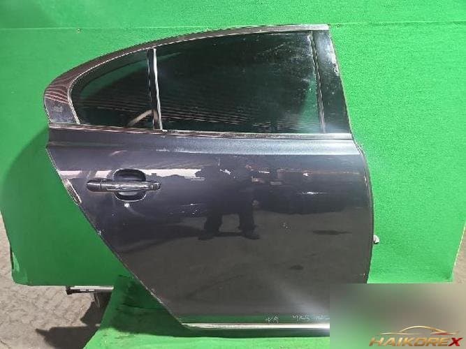 Ford MKS 2014 — дверь задняя правая 8A5Z-5424630-A
