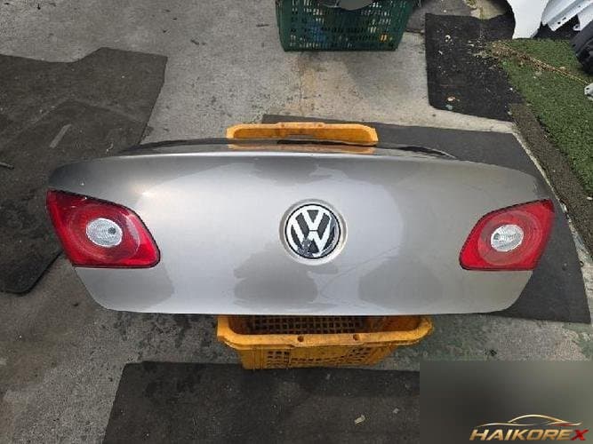 Volkswagen CC 2009 — крышка багажника