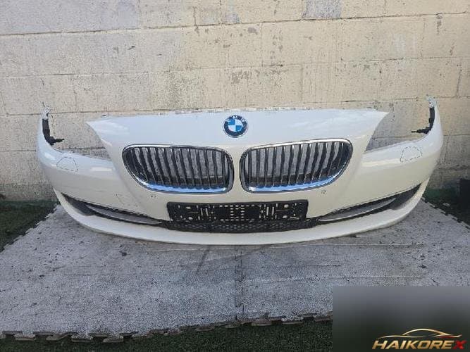 BMW 5 Series 2013 — передний бампер