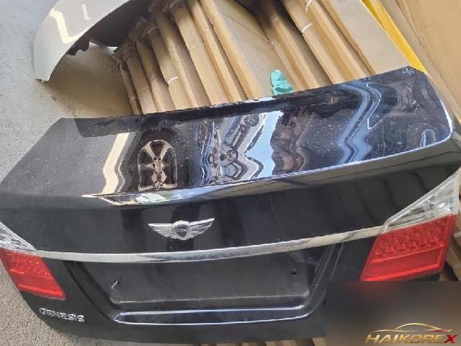 Hyundai Genesis 2008 — крышка багажника №2