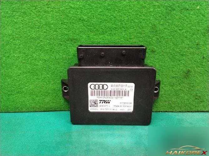 Audi A8 2013 — модуль тормозной системы (EPB) 4H0907801F