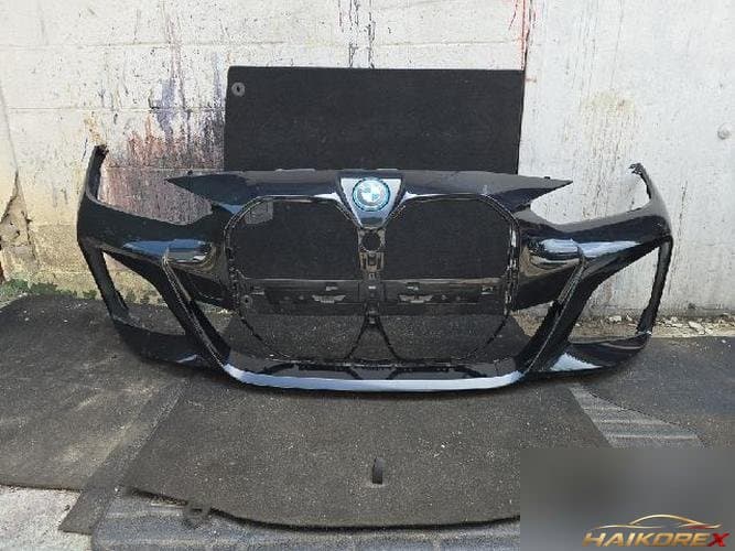 BMW i4 2023 — передний бампер