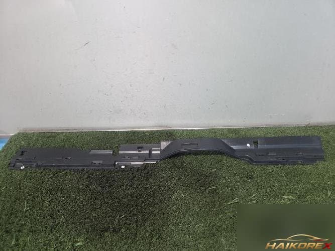 Land Rover Range Rover 2010 — кронштейн EOX50009