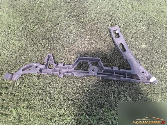 Land Rover Range Rover 2010 — кронштейн AH32-17A881