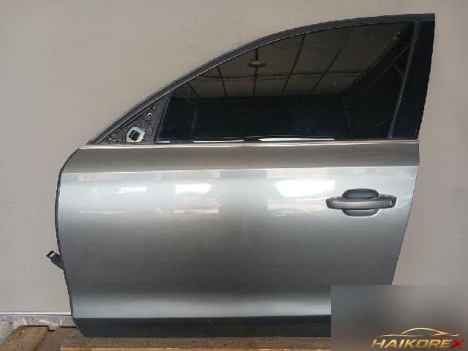 Audi A8 2011 — дверь передняя левая