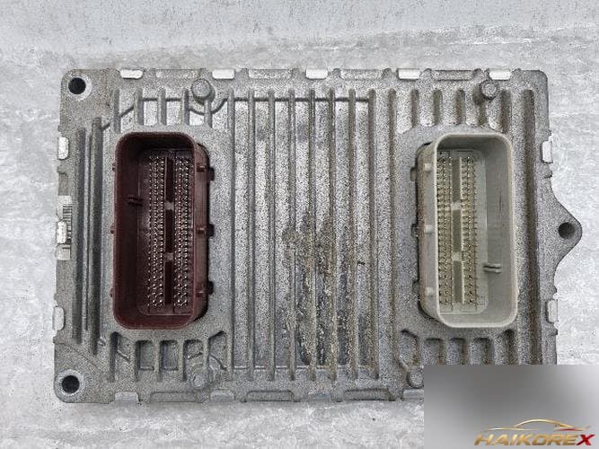 Chrysler 300 2012 — блок управления двигателем ECU P05150609AC