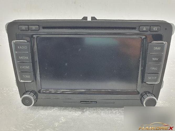 Volkswagen Passat 2013 — AV-система 3C8035685