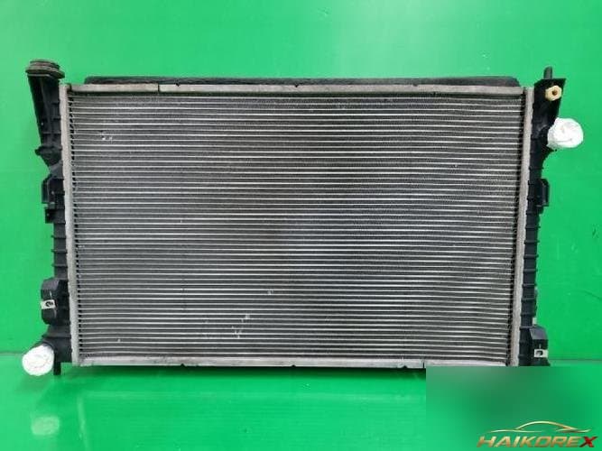 Ford MKS 2014 — радиатор DG13 8005 FA