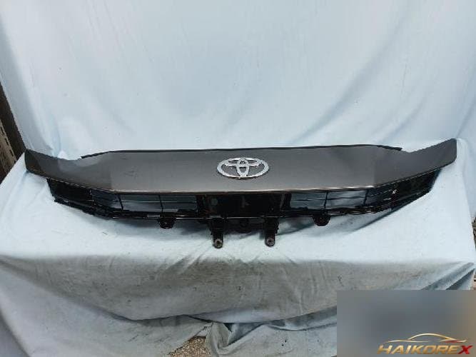 Toyota Camry 2025 — передний бампер 2