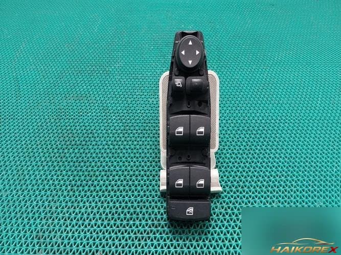 BMW 3 Series 2017 — кнопка стеклоподъемника 936210701 1