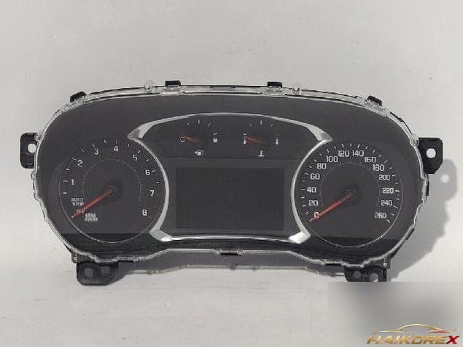 Chevrolet Traverse 2019 — панель приборов 84744669