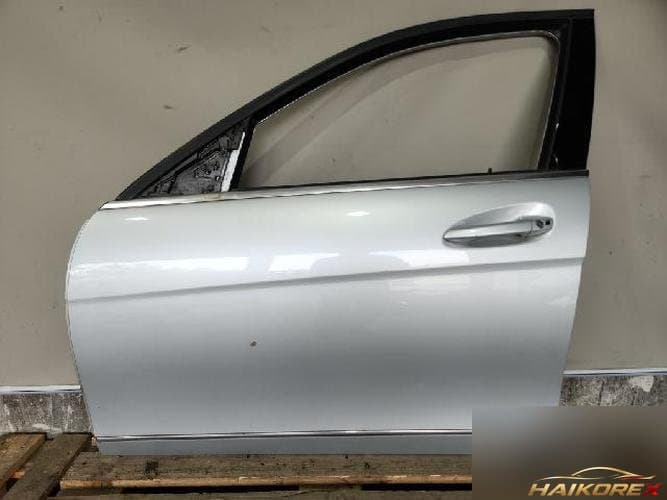 Mercedes-Benz C-Class W204 2010 — передняя левая дверь