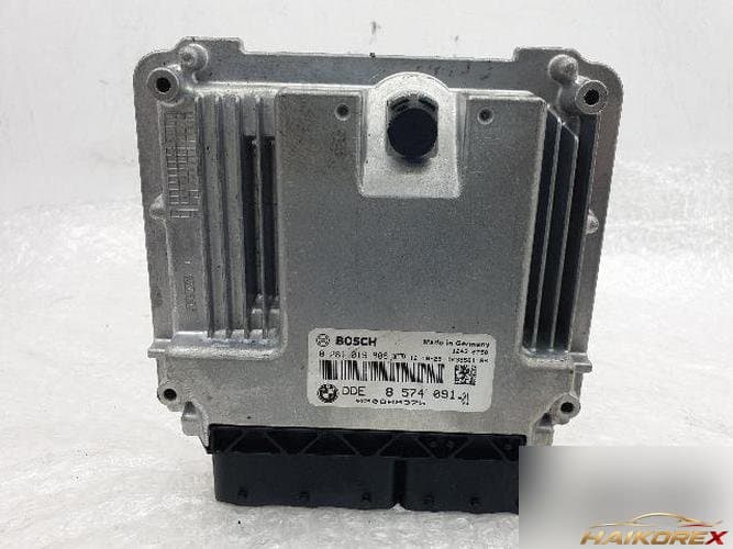 BMW X3 2013 — блок управления двигателем ECU DDE 8574 091-01