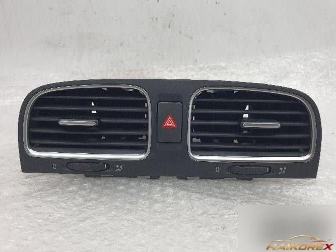 Volkswagen Golf 2013 — центральный дефлектор обдува 5K0 815 735 D