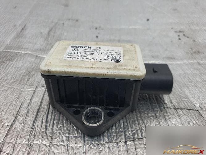 Audi A6 2010 — датчик 4F0 907 637 A