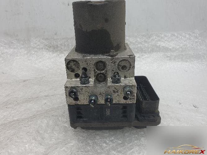 BMW X5 2011 — блок ABS 3451 6793488-01