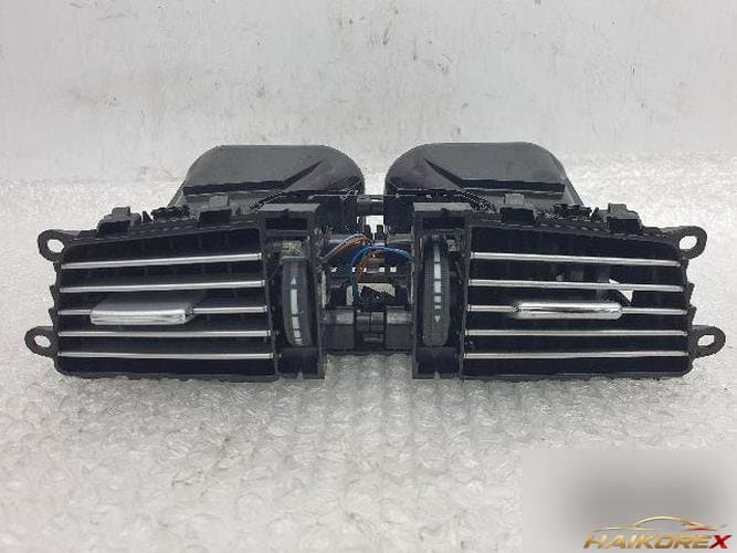 Mercedes-Benz E-Class 2012 — центральный дефлектор воздуховода A212 830 28 54