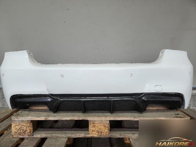 BMW 3 2011 — задний бампер