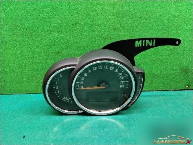 Mini Cooper 2020 — панель приборов 8779661