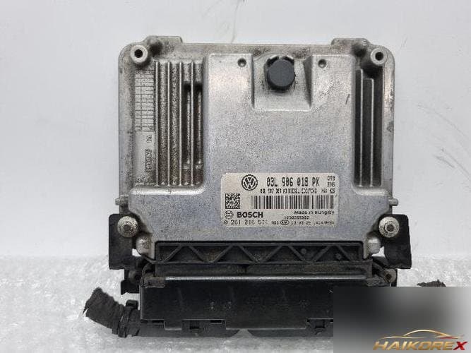 Volkswagen Passat 2013 — блок управления двигателем ECU 03L 906 018 PK 4