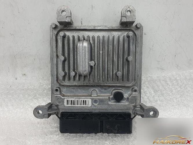 Mercedes-Benz E-Class 2014 — блок управления двигателем ECU A6519003701