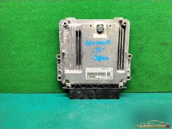 Jeep Renegade 2015 — блок управления двигателя ECU 55265162