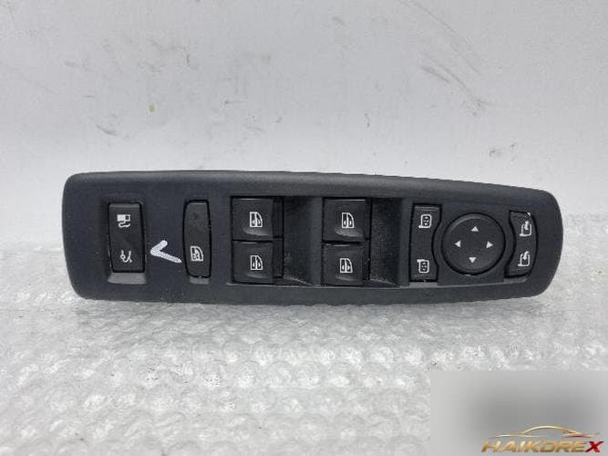 Renault SM5 2011 — переключатель электростеклоподъёмника 80961 1518R 6