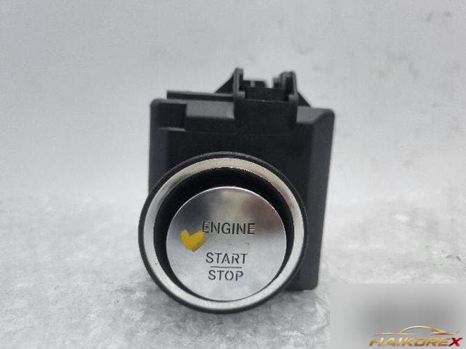 Mercedes-Benz E-Class 2013 — кнопка запуска двигателя A2129056601