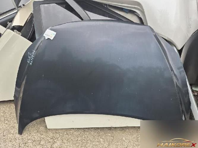 Hyundai Avante 2010 — капот