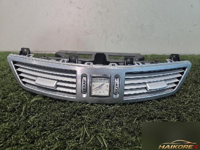 Mercedes-Benz S-Class 2006 — дефлектор обдува A221 830 09 54