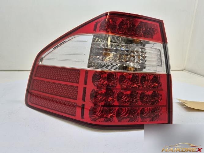 Kia Mohave 2008 — фонарь задний левый наружный 924012J101