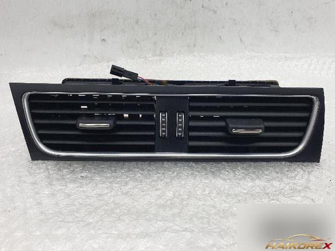 Audi A4 2014 — центральный дефлектор обдува 8T1820951E