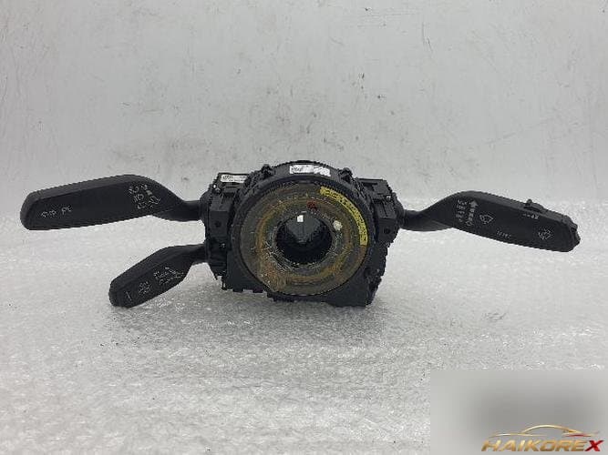 Audi A4 2014 — клаксон-спираль (clock spring) 8K0953568Q