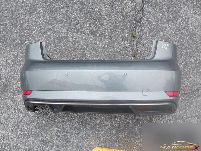 Audi A3 2020 — задний бампер