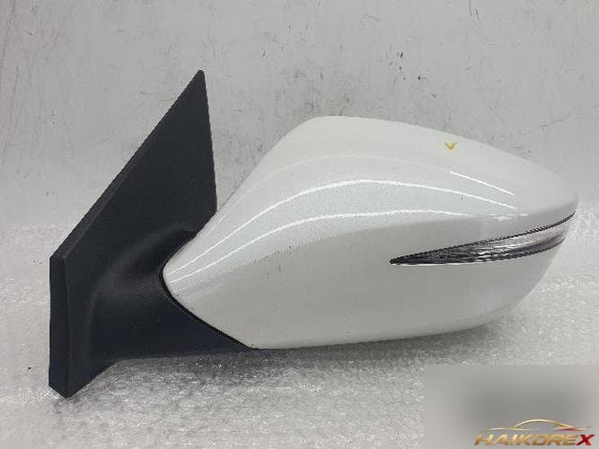 Hyundai Sonata 2014 — боковое зеркало левое (водителя) 876103S220WHC