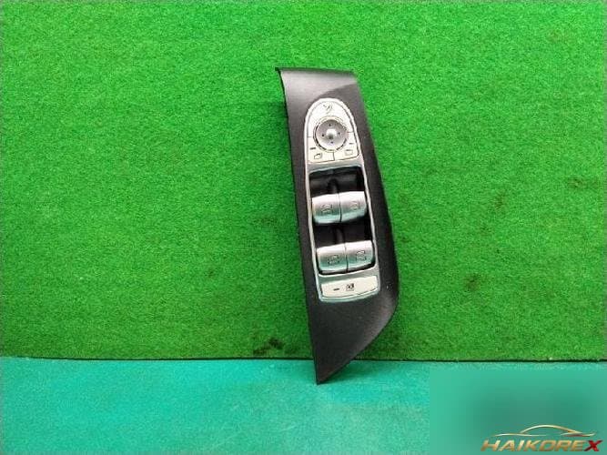 Mercedes-Benz E-класс 2017 — кнопка стеклоподъёмника левая A2139054803