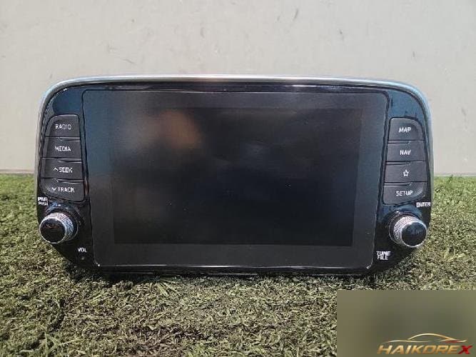 Hyundai Santafe 2020 — монитор 96560 S1412