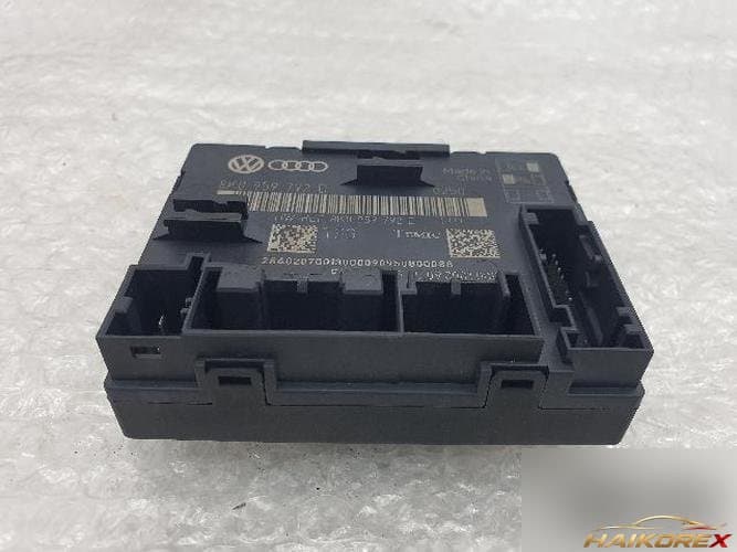 Audi A4 2009 — модуль управления правой двери 8K0959792D