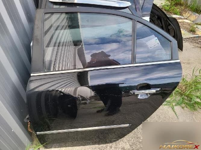 Hyundai Sonata 2009 — дверь задняя левая (водительская)