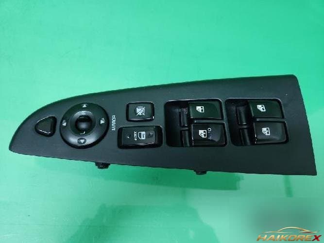 Hyundai Avante 2007 — выключатель стеклоподъемника водителя